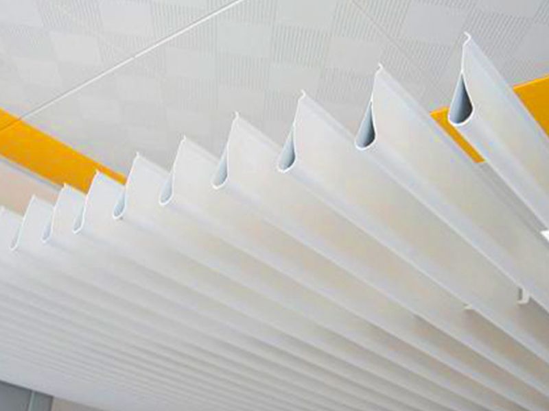 掛片天（tiān）花