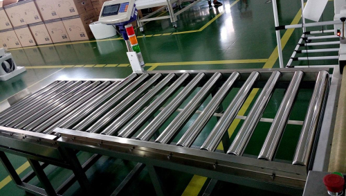 75公（gōng）斤全自動輸送（sòng）電子秤 75kg動力滾筒（tǒng）電子秤